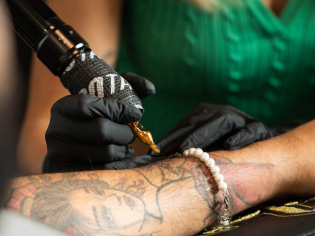 tattoo-x-piercing-studio-košice-klaudy